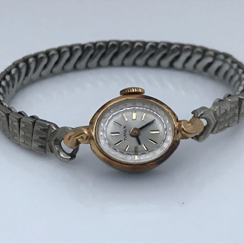 Vintage Timex Ladies Watch Hand Winding Expandable - Picture 8 of 8